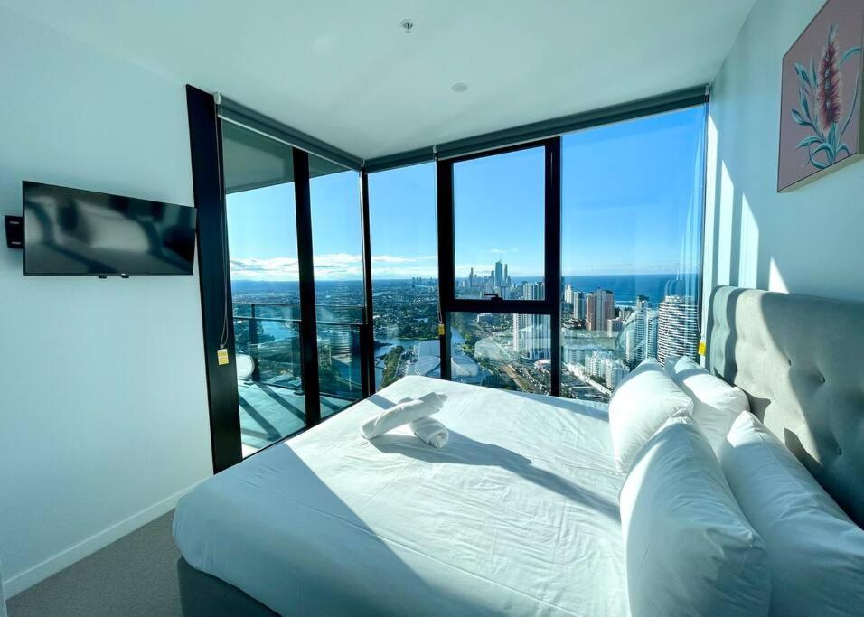 Stunning Oceanview 2Br In The Heart Of Broadbeach 44F Apartment โกลด์โคสต์ ภายนอก รูปภาพ